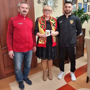 Przedstawiciele KS Orzyc Chorzele odwiedzili burmistrz.