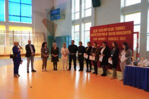 Laureaci Turnieju wraz z Organizatorami.
